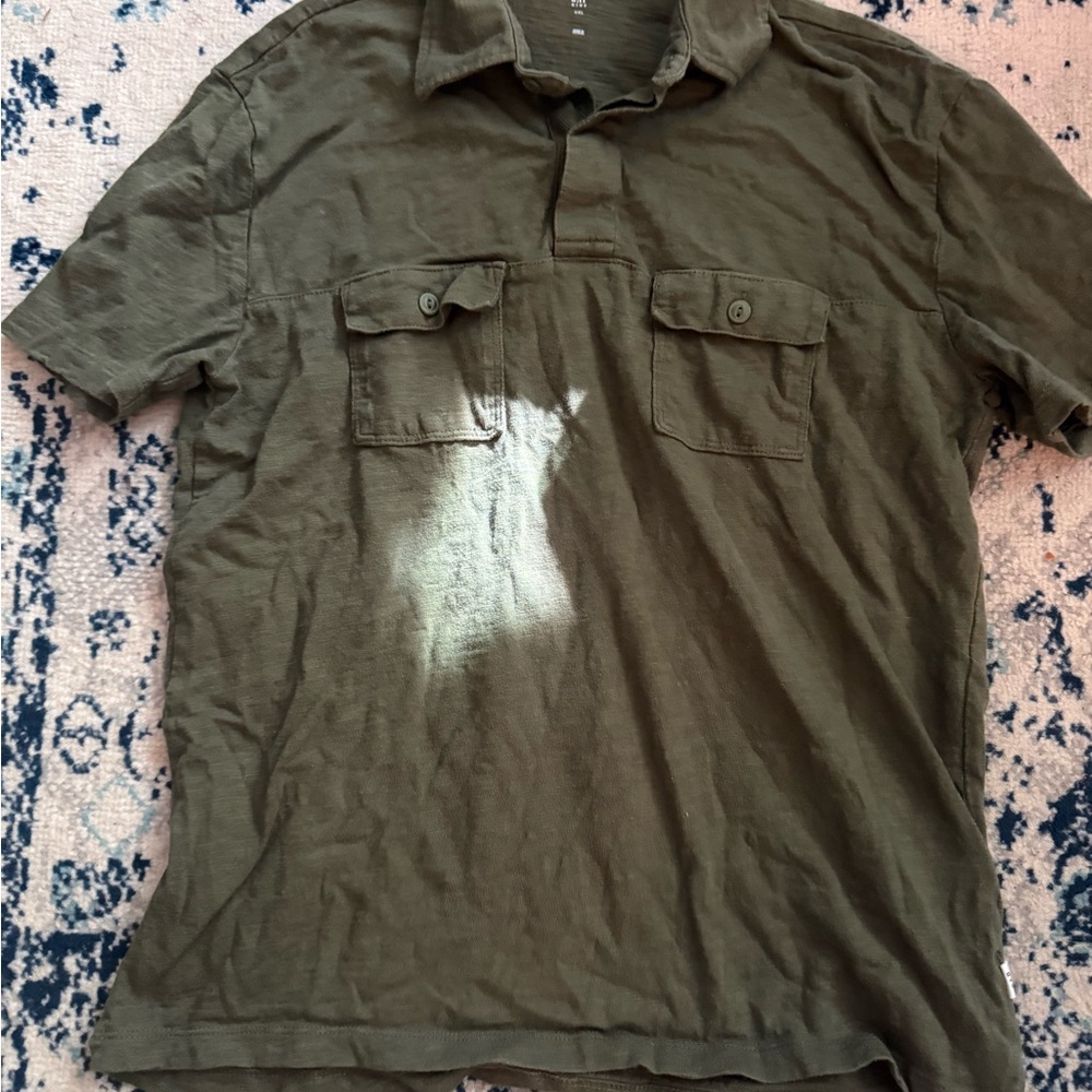 GAP Men's Forest Green Casual Button Down Shirt